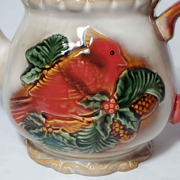 Red Cardinal Teapot Christmas Holiday Remembrance - Picture 2 of 10